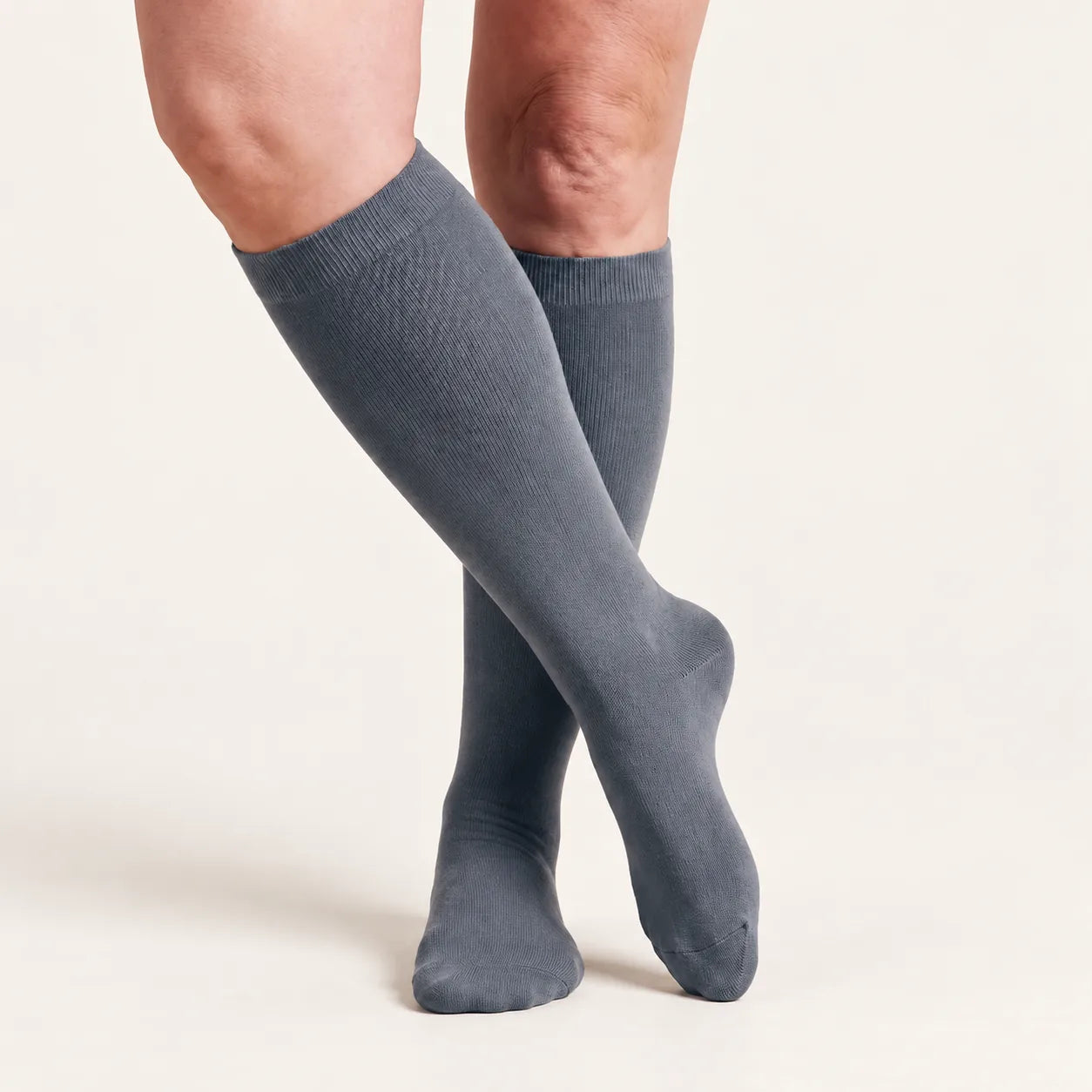 Lovelle Lift compression socks in the Grey design