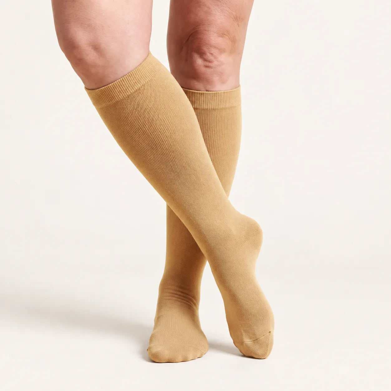 Lovelle Lift compression socks in the Sand design